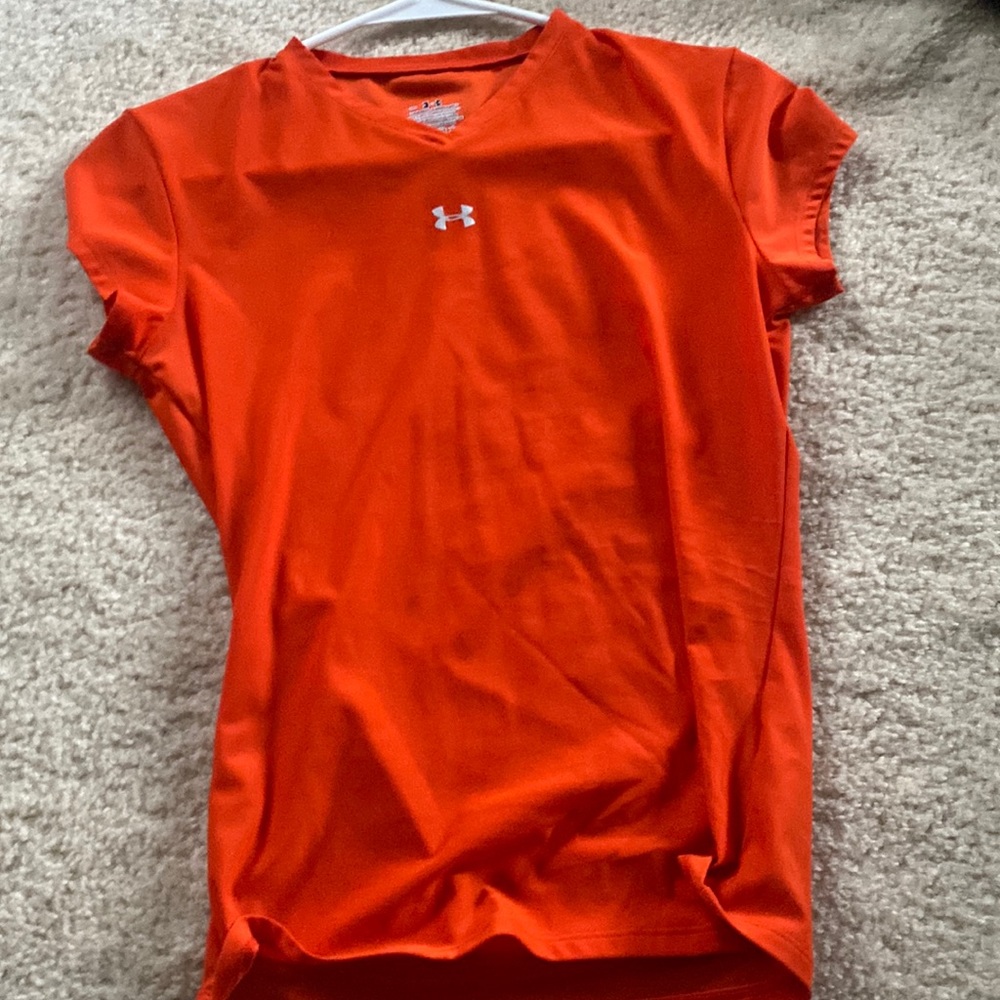 underarmor workout shirt